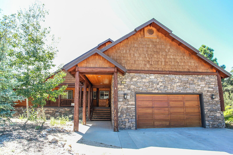 Exterior & Views 2, Angel View Chalet #885, San Bernardino