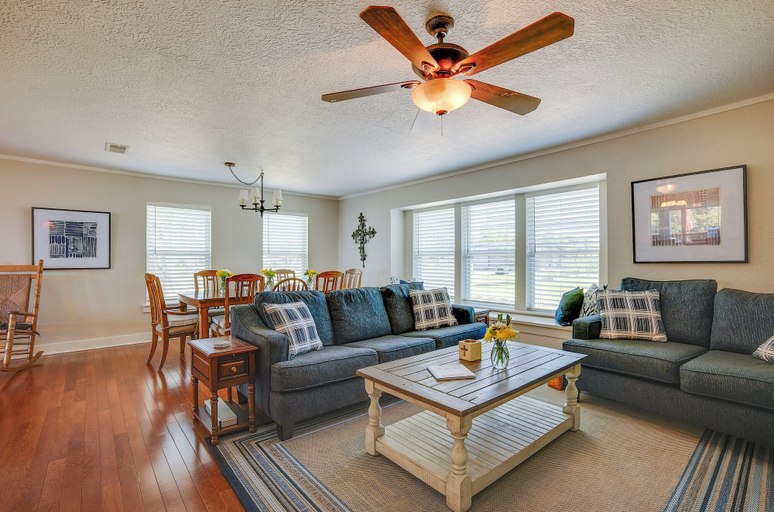Others 5, Spacious Livingston Home w/ Private Boat Dock, Polk