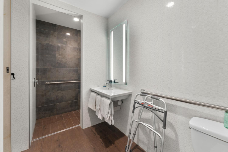 Bathroom 6