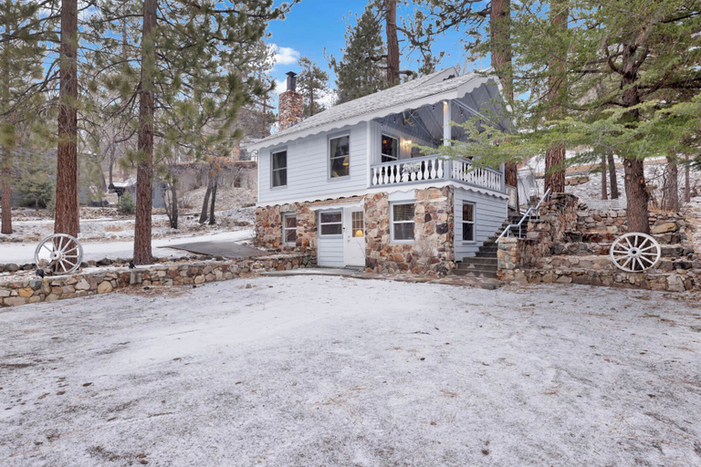 Exterior & Views 2, Pinglewood Cabin #2096, San Bernardino