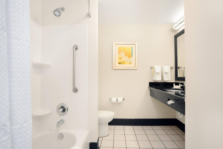Bathroom 4, Fairfield Inn & Suites by Marriott St. Augustine I-95, Saint Johns