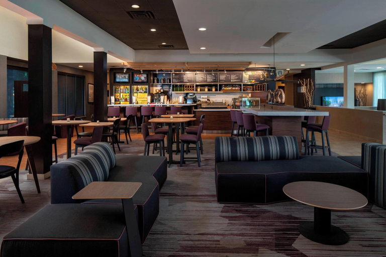 Food & Drinks 5, Courtyard Nashville Brentwood, Williamson