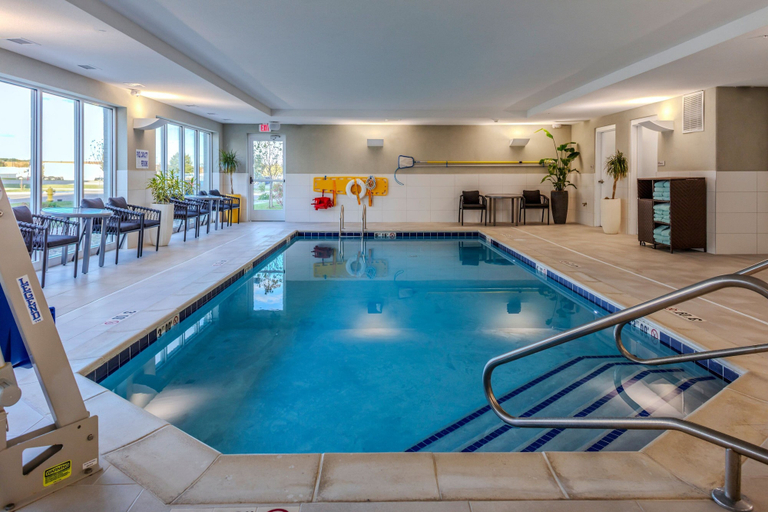 Sport & Beauty 5, TownePlace Suites by Marriott Chesterfield, Macomb