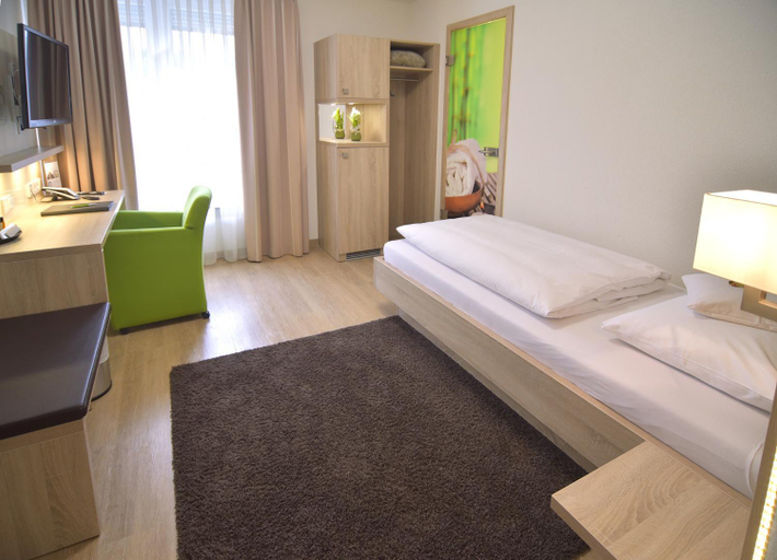 Bedroom 4, Hotel - Restaurant Hirsch, Enzkreis