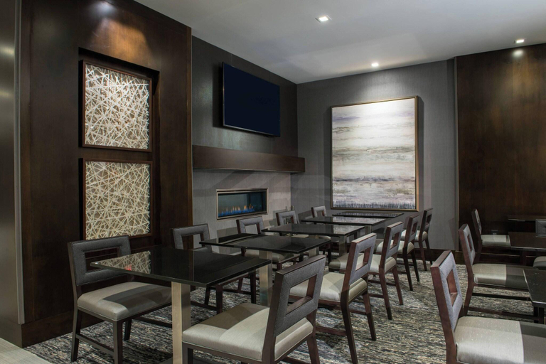 Food & Drinks 5, Residence Inn Boston Concord, Middlesex