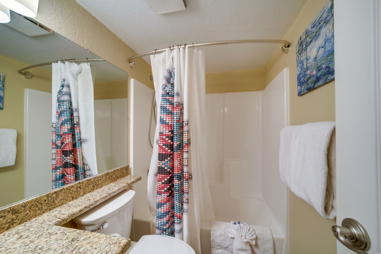 Bathroom, 'The Painted Pony' Sedona Condo: Pool & Gym Access, Yavapai