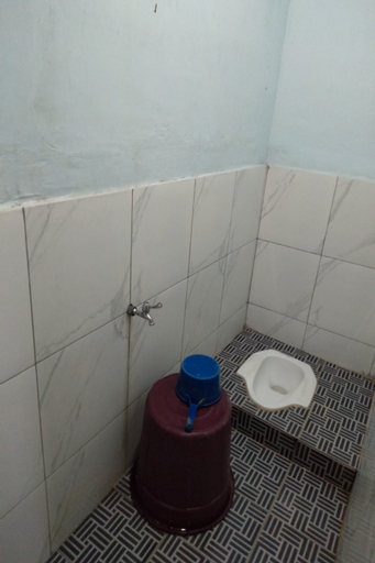 Bathroom 11