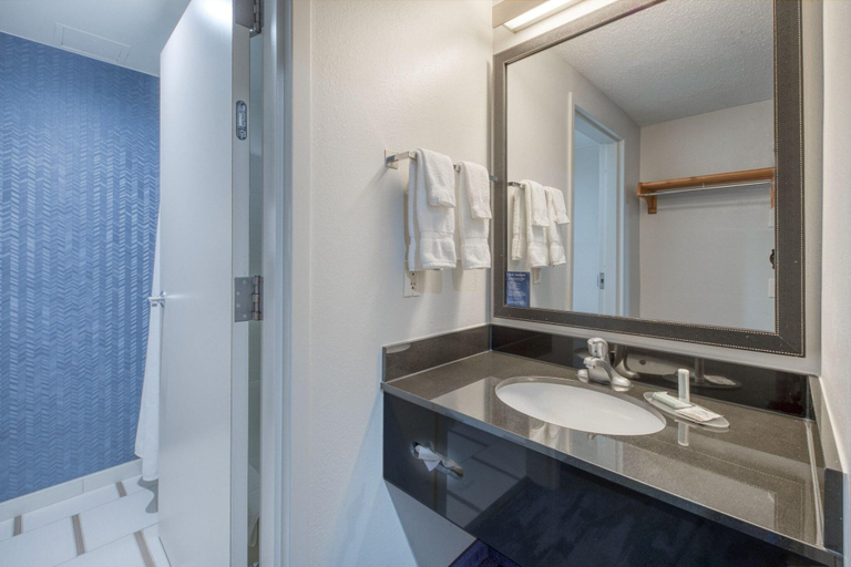 Bathroom 4, Fairfield Inn & Suites Raleigh Crabtree Valley, Wake