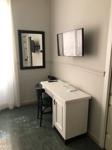 Bathroom 3, The Port Residence, Livorno