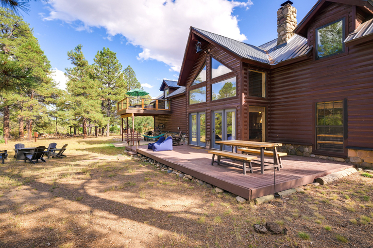 Exterior & Views 2, Spacious and Quiet Pagosa Springs Cabin with Deck!, Archuleta