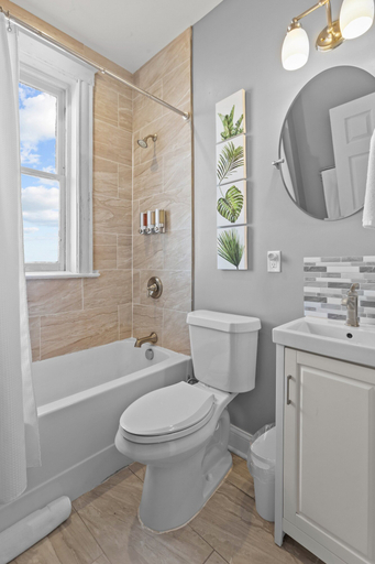 Bathroom 4, Cozy Shaw Sanctuary | JZ Vacation Rentals, Saint Louis