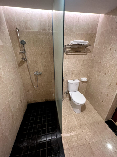 Bathroom 9
