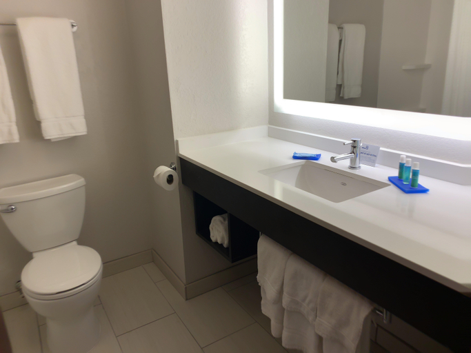 Bathroom 4