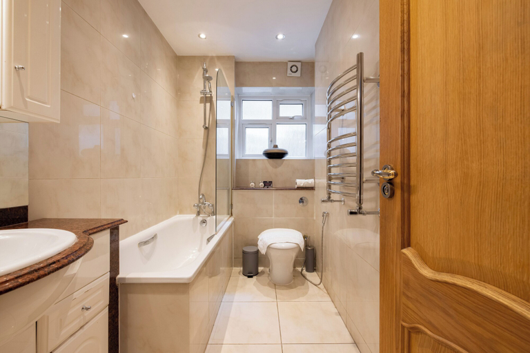 Bathroom 3, The Haggerston Flats, London