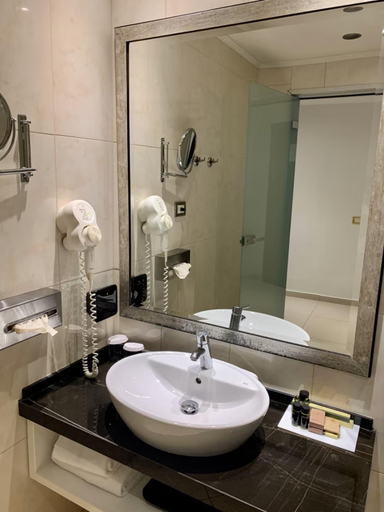 Bathroom 5, Cactus Royal, Crete