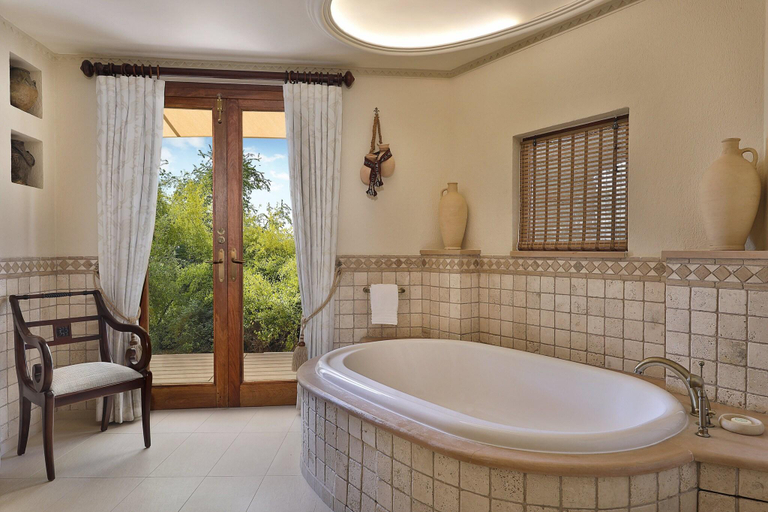 Bathroom 5, Al Maha, A Luxury Collection Desert Resort & Spa, Dubai, Dubai