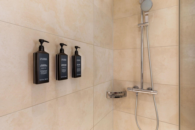 Bathroom 5, Sheraton Essen Hotel, Essen