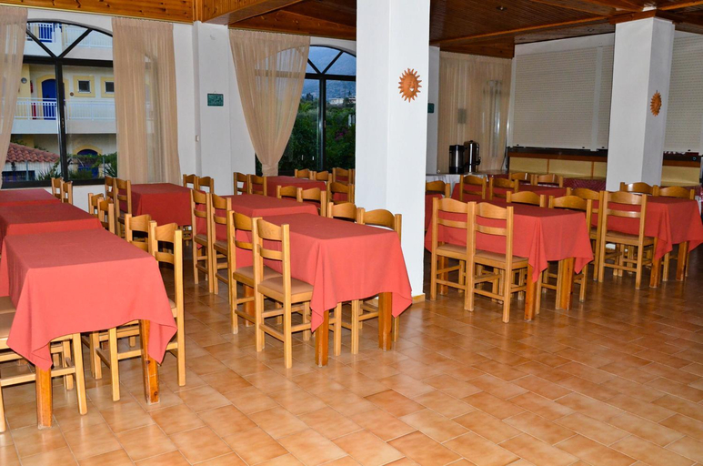 Food & Drinks 4, Niko Elen, Crete