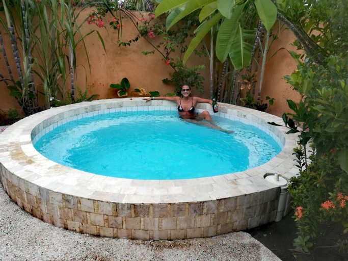 Swimming Pool 16