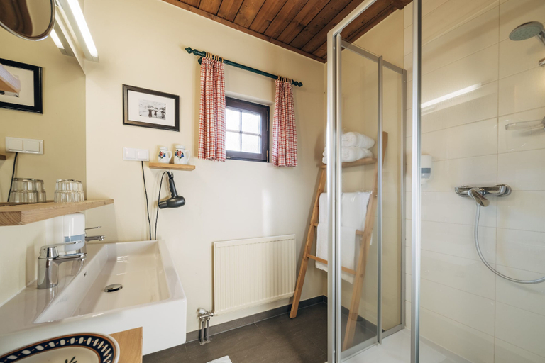 Bathroom 3, Slow Travel Resort Kirchleitn - OBERKIRCHLEITN, Spittal an der Drau