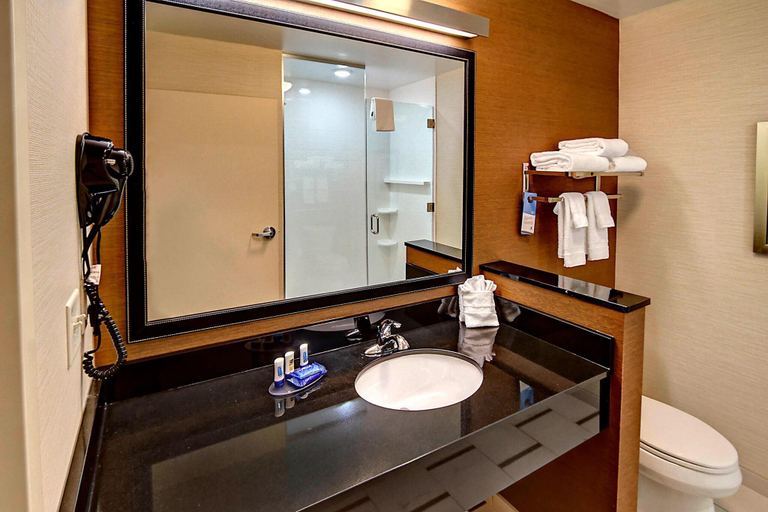 Bathroom 5, Fairfield Inn & Suites Oklahoma City Yukon, Canadian
