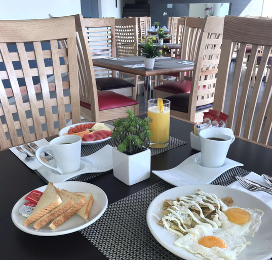Food & Drinks 5, Best Western Plus Metepec & Suites, Toluca