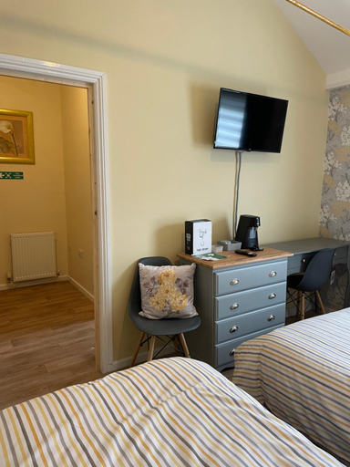Bedroom 2, The New Inn, Gloucestershire