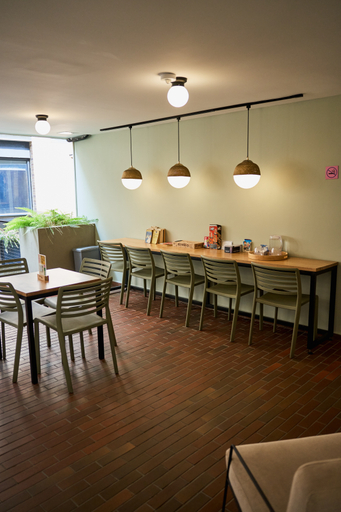 Food & Drinks 5, The Somos Flats Laureles, Medellín