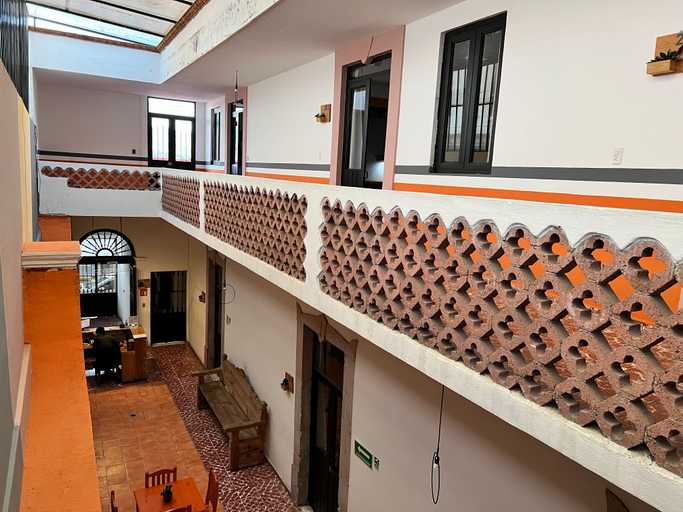 Others 5, Casa Aura, Morelia