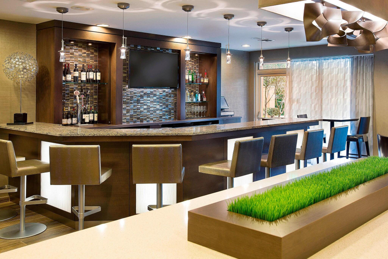 Food & Drinks 5, Courtyard Seattle North/Lynnwood Everett, Snohomish