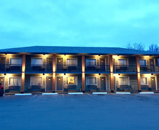 Others 3, Sandman Motel, Lincoln