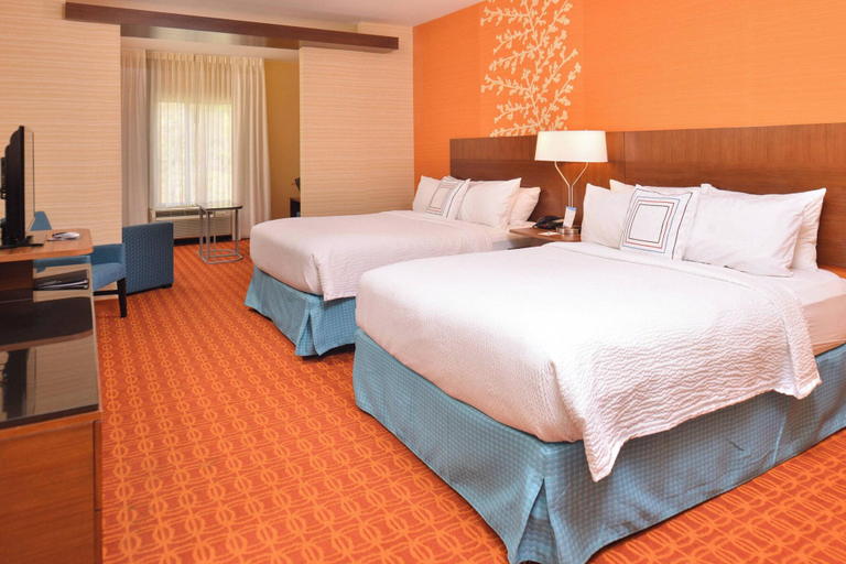 Bedroom 4, Fairfield Inn & Suites Calhoun, Gordon