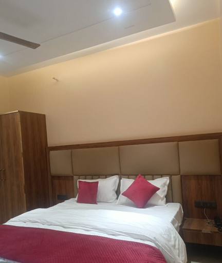 Bedroom 4, MR JAISWAL DHARMSHALA, Sultanpur