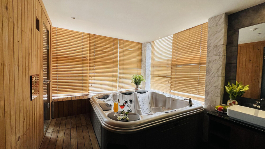 Bathroom 4, Golden Silk Boutique Hotel, Hoàn Kiếm