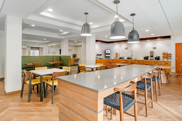 Food & Drinks 5, Fairfield Inn Suites Boone, Watauga