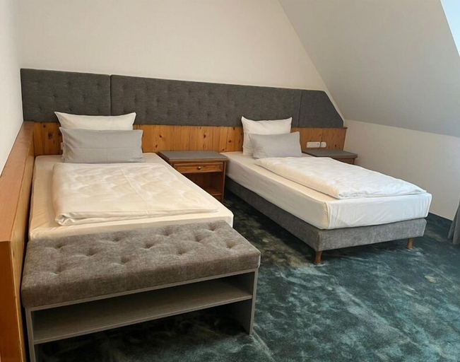 Bedroom 3, Hotel & Spa Gut Matheshof, BW Signature Collection, Amberg-Sulzbach