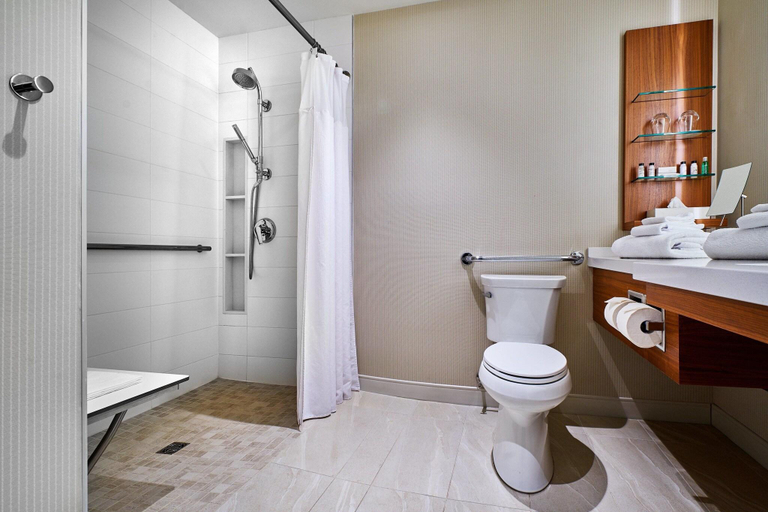 Bathroom 4, Delta Hotels By Marriott Dartmouth, Halifax