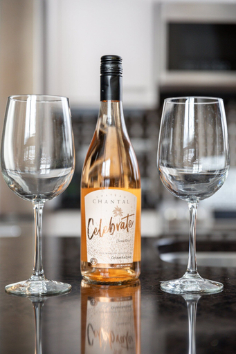 Food & Drinks 5, Sugarloaf Chalet 3BDR Loft 2510, Leelanau