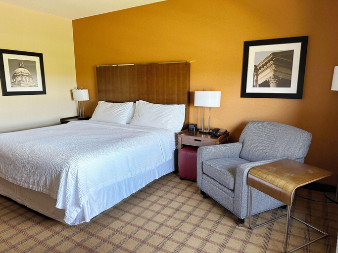 Bedroom 4, Four Points By Sheraton Edmonton Gateway, Division No. 11