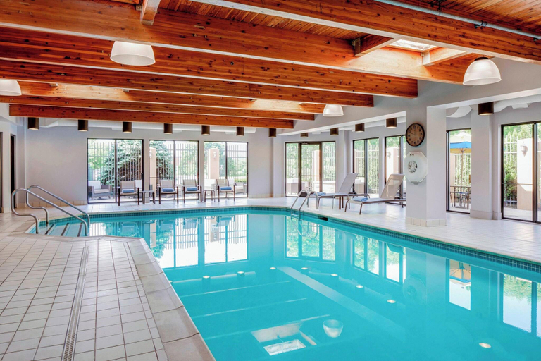 Sport & Beauty 2, Courtyard By Marriott Cranbury South Brunswick, Middlesex