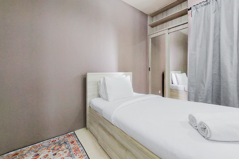 Good Deal and Cozy Studio at Serpong Greenview Apartment By Travelio, South Tangerang