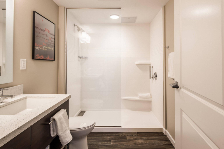 Bathroom 4, TownePlace Suites Cleveland, Bradley