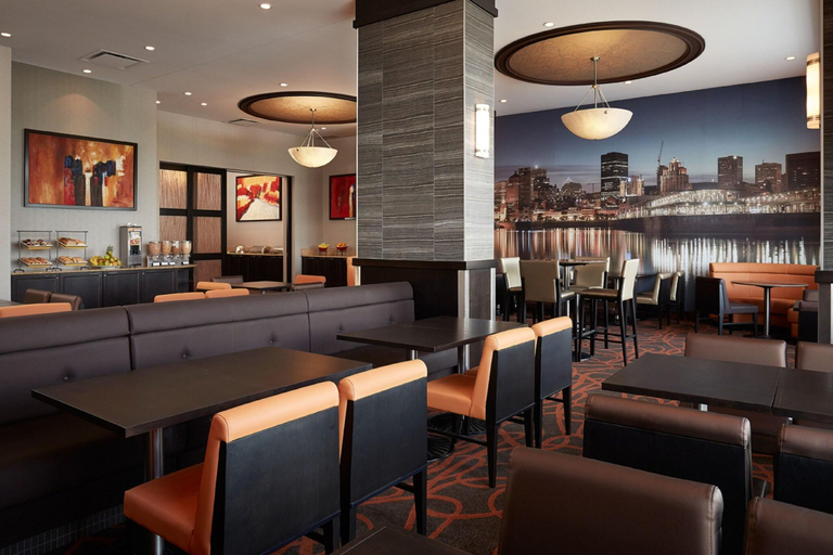 Food & Drinks 5, Residence Inn Montreal Airport, Montréal