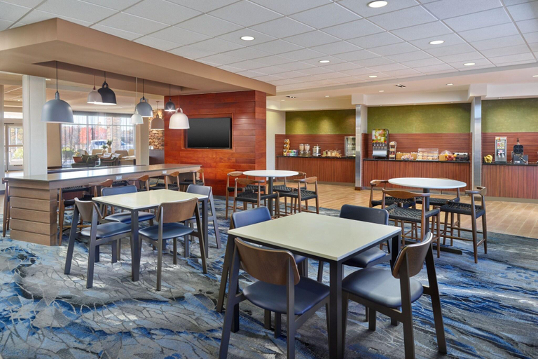 Food & Drinks 5, Fairfield Inn & Suites Jackson, Madison