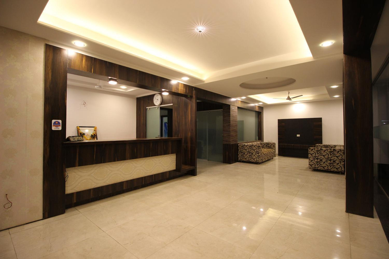 Public Area 2, Hotel Yog Palace, Ahmadnagar