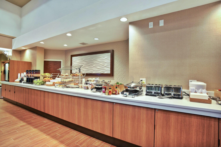 Food & Drinks 5, SpringHill Suites Chicago Southwest at Burr Ridge, Dupage