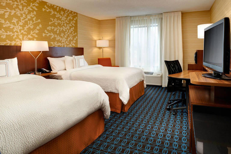 Bedroom 3, Fairfield Inn Frankenmuth, Saginaw