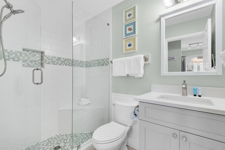 Bathroom 3, Family Destination, Okaloosa
