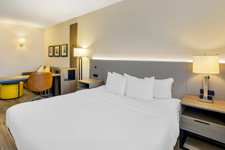Bedroom, Comfort Inn & Suites Sayre, Bradford