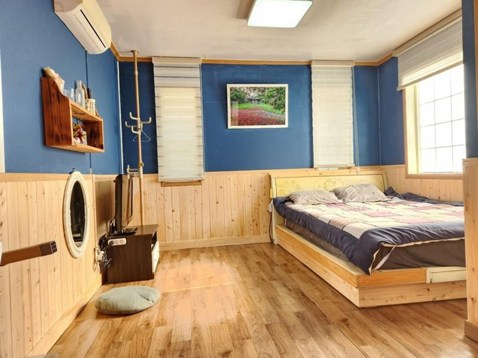Bedroom 2, Damyang Daesupyeohaeng Pension, Damyang